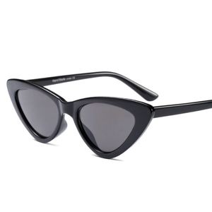 Savage Sunglasses 🖤😎